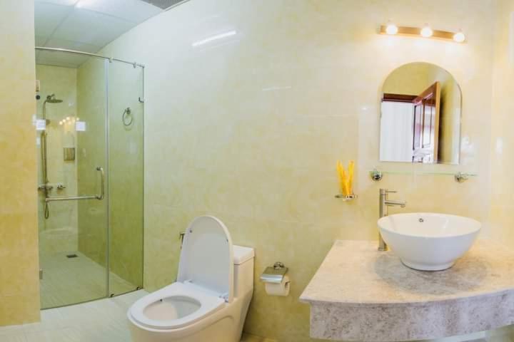Bong Lua Vang Hotel Dalat Exteriör bild